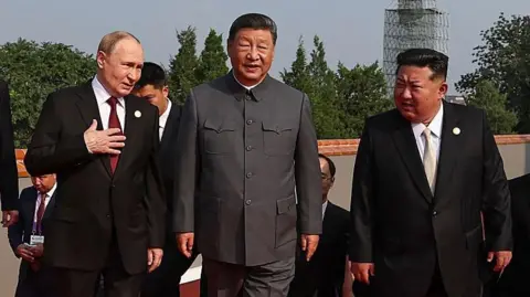 习近平以对抗美国主导世界秩序的坚定姿态抢夺风头
